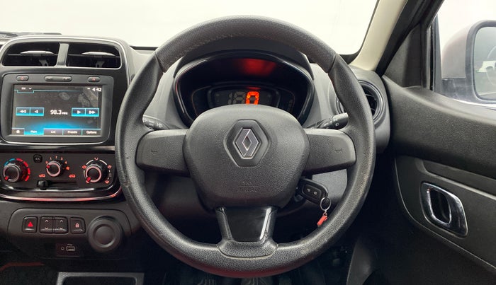 2019 Renault Kwid 1.0 RXT Opt, Petrol, Manual, 19,927 km, Steering Wheel Close Up