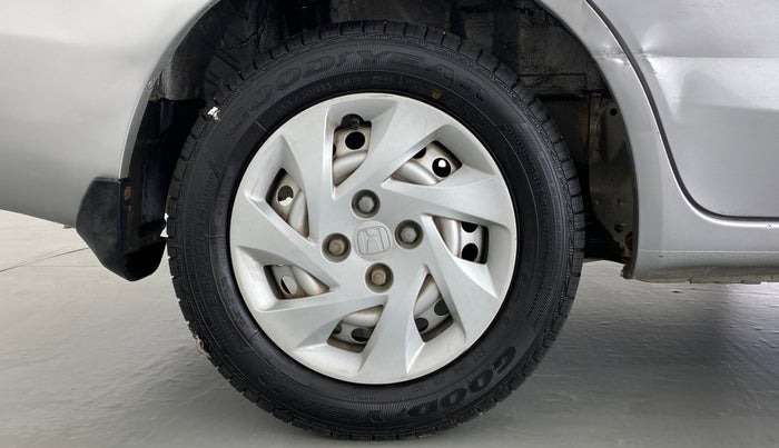 2014 Honda Amaze 1.2L I-VTEC EX, Petrol, Manual, 44,282 km, Right Rear Wheel