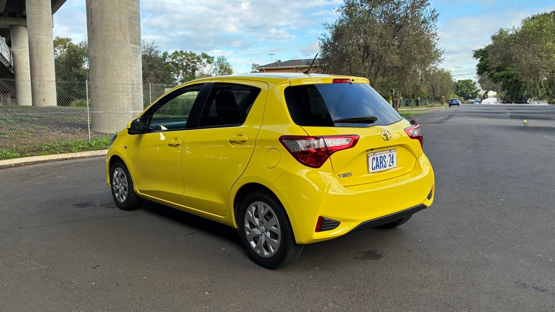 Left Back Diagonal (45- Degree) View