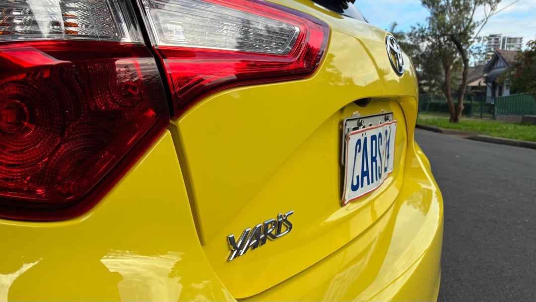 Badge (Boot Right Side)