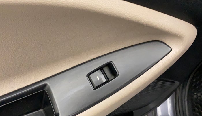 2017 Hyundai Elite i20 MAGNA EXECUTIVE 1.2, Petrol, Manual, 84,181 km, Left rear window switch / handle - Switch/handle not functional