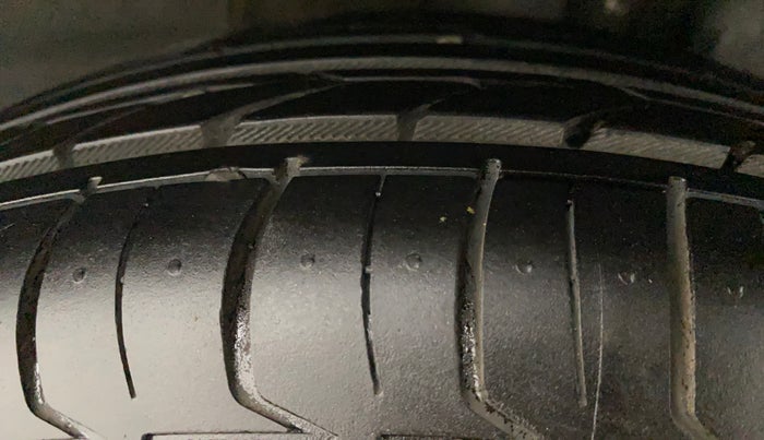 2018 Hyundai Grand i10 SPORTZ 1.2 KAPPA VTVT, Petrol, Manual, 36,284 km, Left Rear Tyre Tread
