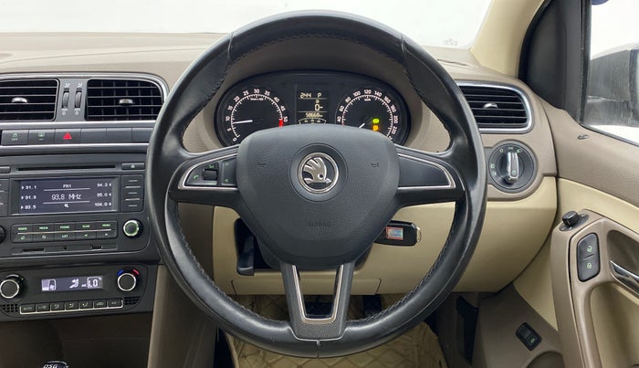 2016 Skoda Rapid 1.5 TDI AT STYLE PLUS, Diesel, Automatic, 59,282 km, Steering Wheel Close Up