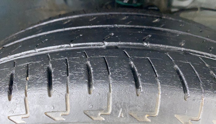 2019 Maruti IGNIS DELTA 1.2 K12, Petrol, Manual, 34,270 km, Right Front Tyre Tread