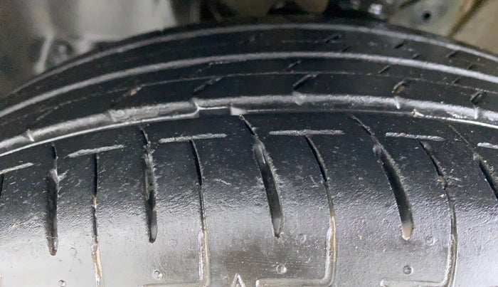 2019 Maruti IGNIS DELTA 1.2 K12, Petrol, Manual, 34,270 km, Left Front Tyre Tread