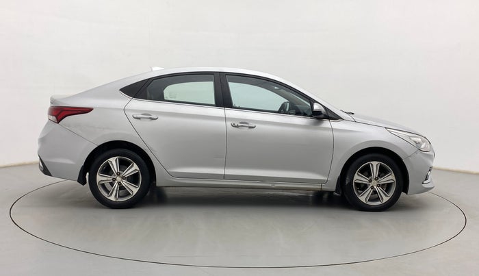 2017 Hyundai Verna 1.6 SX (O) CRDI MT, Diesel, Manual, 1,10,600 km, Right Side View