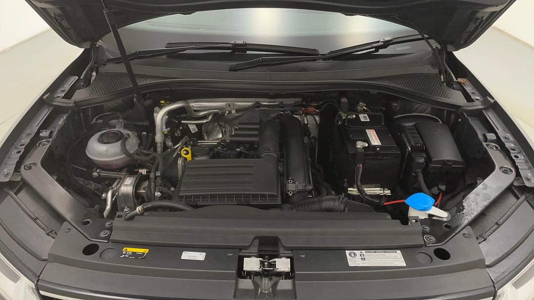2018 Volkswagen Tiguan 110 Tsi Comfortline, Automatic, 87649 km, Open Bonnet (Engine)