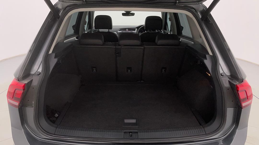 2018 Volkswagen Tiguan 110 Tsi Comfortline, Automatic, 87649 km, Boot Inside View