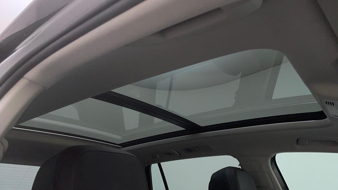 2018 Volkswagen Tiguan 110 Tsi Comfortline, Automatic, 87649 km, Interior Sunroof/Moonroof