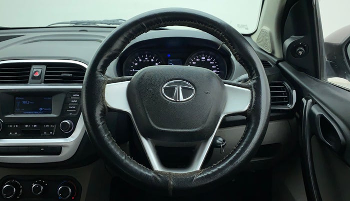 2017 Tata Tiago XT 1.2 REVOTRON, Petrol, Manual, 87,978 km, Steering Wheel Close Up