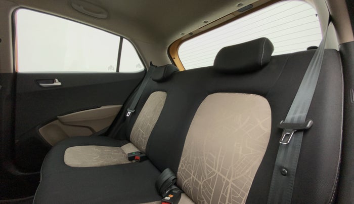 2014 Hyundai Grand i10 ASTA 1.2 KAPPA VTVT, Petrol, Manual, 28,158 km, Right Side Rear Door Cabin View