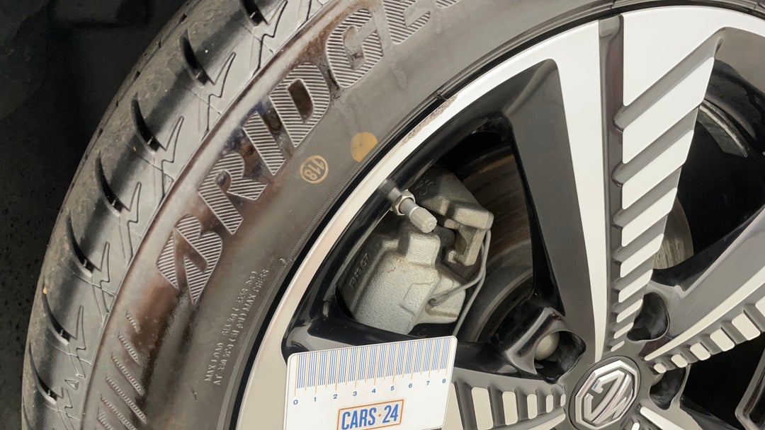 Wheels Rim Front LHS Gutter Rash