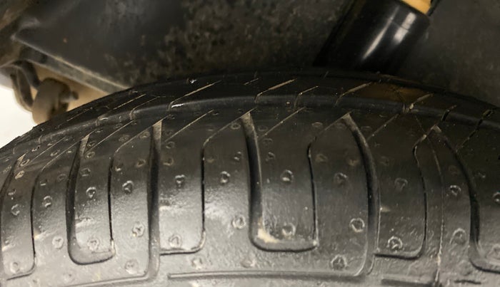 2011 Maruti Swift VDI ABS, Diesel, Manual, 91,007 km, Right Rear Tyre Tread