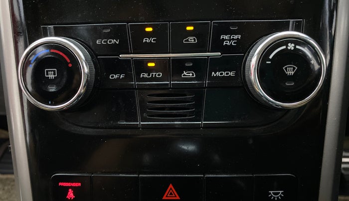 2019 Mahindra XUV500 W11 AT, Diesel, Automatic, 84,003 km, Automatic Climate Control