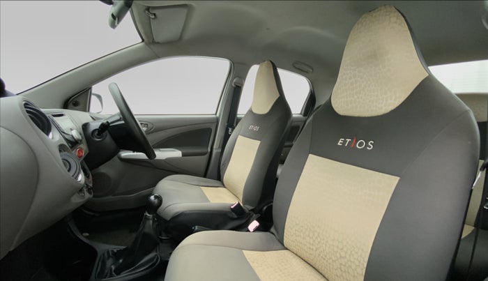2011 Toyota Etios V, Petrol, Manual, 47,171 km, Right Side Front Door Cabin