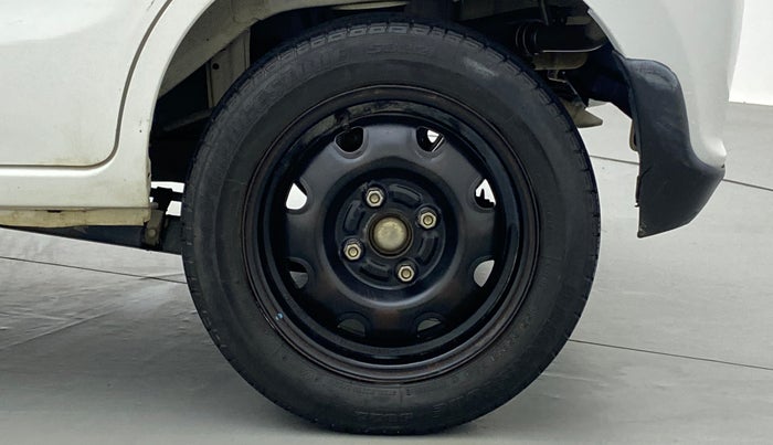 2016 Maruti Alto K10 VXI P, Petrol, Manual, 29,786 km, Left Rear Wheel
