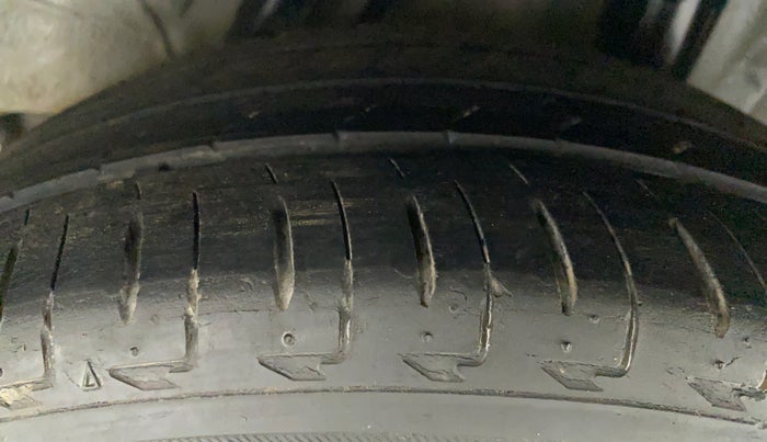 2019 Honda City 1.5L I-VTEC ZX, CNG, Manual, 30,341 km, Left Rear Tyre Tread