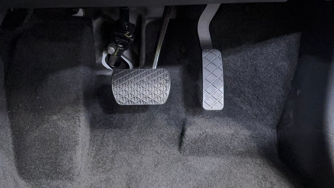 2025 MG Zst Vibe, Automatic, 2366 km, Pedals and Footmat