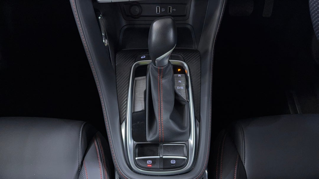 2025 MG Zst Vibe, Automatic, 2366 km, Gear Lever 