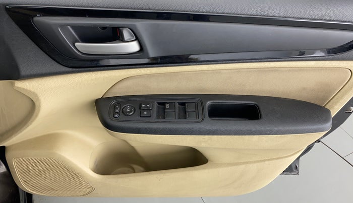 2018 Honda Amaze 1.2 VXMT I VTEC, Petrol, Manual, 62,659 km, Driver Side Door Panels Control