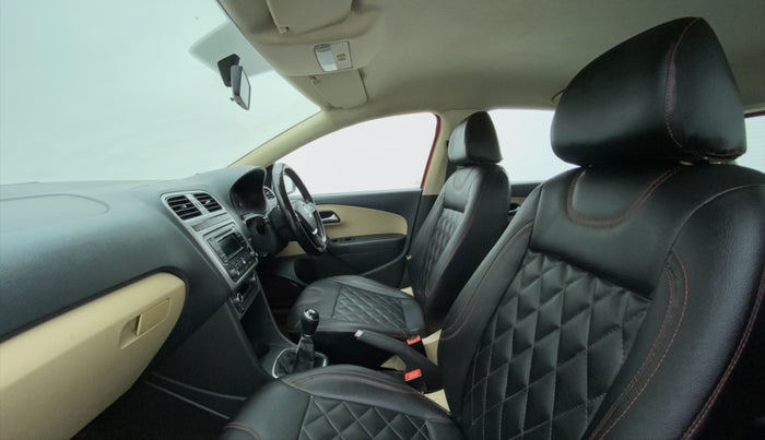2015 Volkswagen Polo HIGHLINE1.5L DIESEL, Diesel, Manual, 68,124 km, Right Side Front Door Cabin