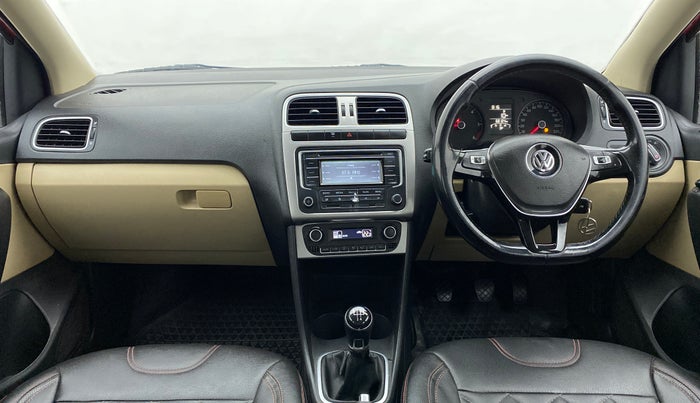 2015 Volkswagen Polo HIGHLINE1.5L DIESEL, Diesel, Manual, 68,124 km, Dashboard