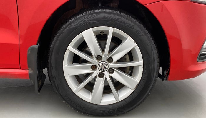 2015 Volkswagen Polo HIGHLINE1.5L DIESEL, Diesel, Manual, 68,124 km, Right Front Wheel