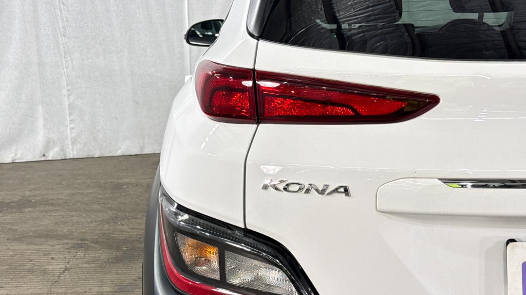 2022 Hyundai Kona Elite (FWD), Automatic, 24384 km, Badge (Boot Left Side)