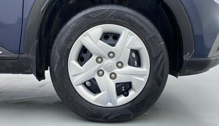 2021 Hyundai VENUE S MT 1.2 KAPPA, Petrol, Manual, 11,180 km, Right Front Wheel