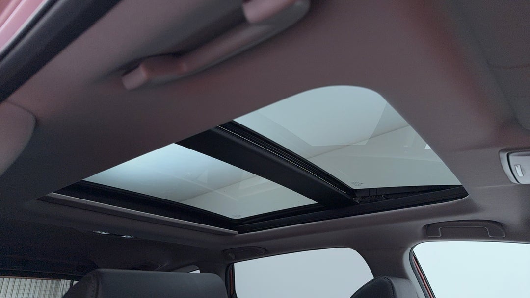 Interior Sunroof/Moonroof