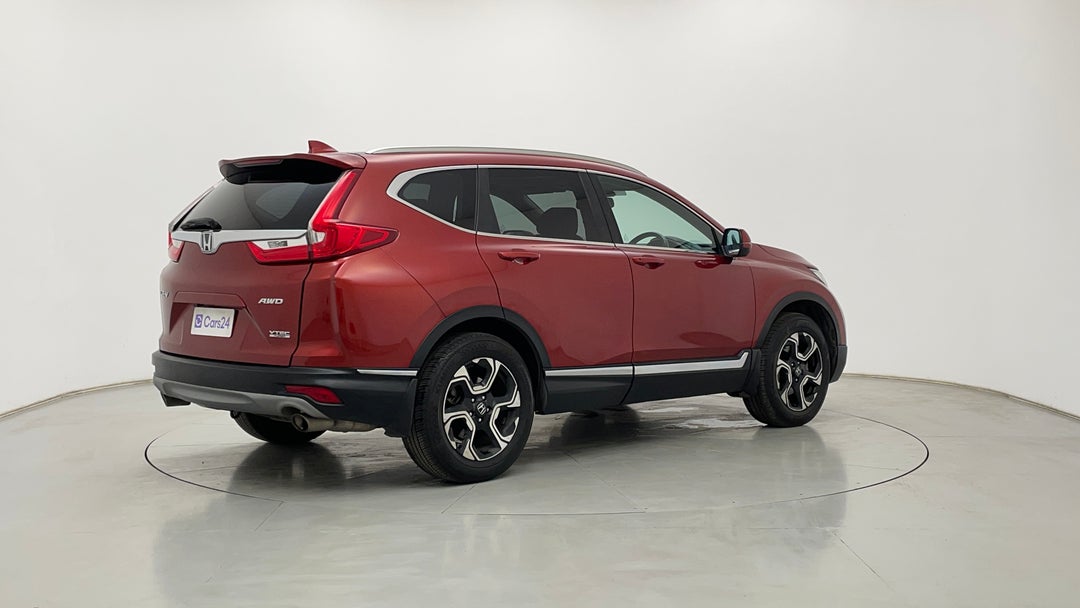 Right Back Diagonal (45- Degree) View