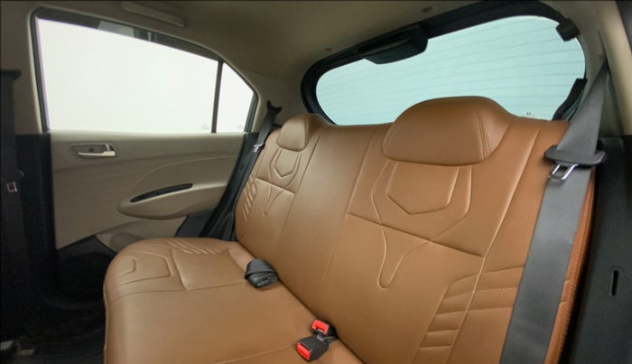 2019 Hyundai NEW SANTRO 1.1 SPORTZ MT CNG, CNG, Manual, 41,799 km, Right Side Rear Door Cabin
