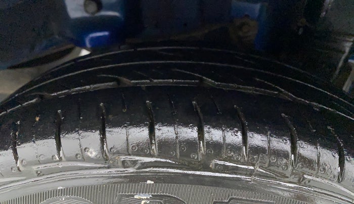 2014 Hyundai Eon D-LITE+, Petrol, Manual, 62,947 km, Left Rear Tyre Tread