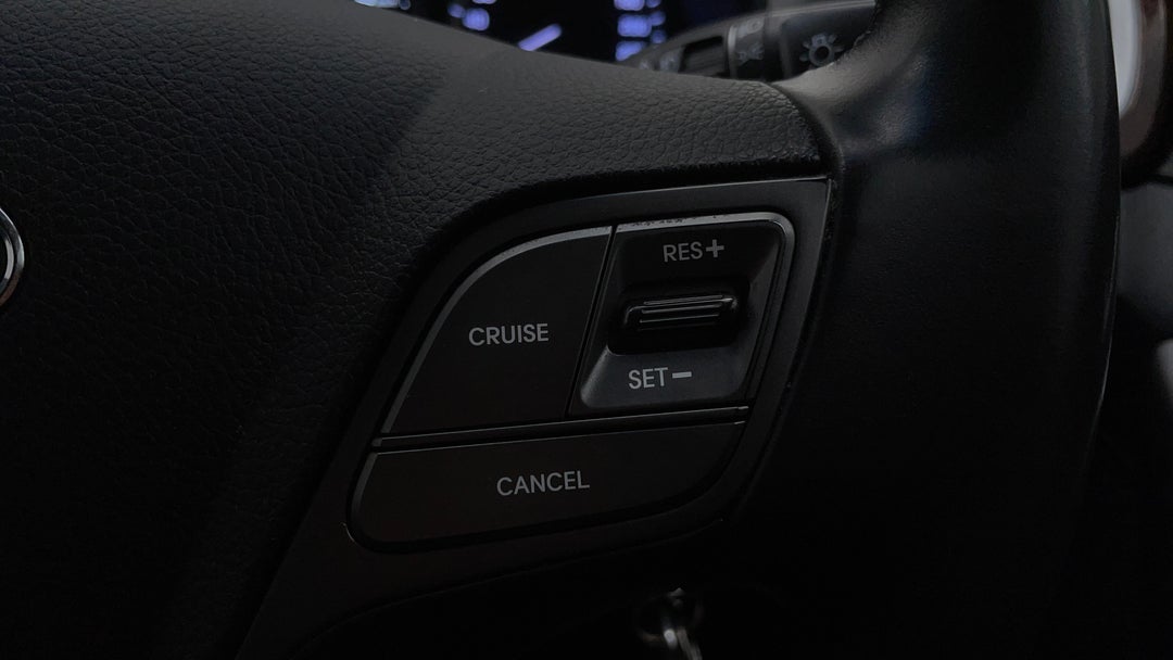 2016 Hyundai Santa Fe Active (4x4), Automatic, 94074 km, Cruise Control