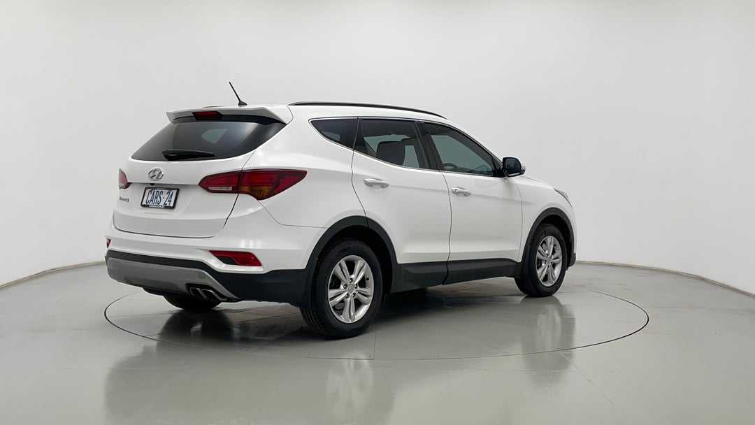 2016 Hyundai Santa Fe Active (4x4), Automatic, 94074 km, Right Back Diagonal (45- Degree) View