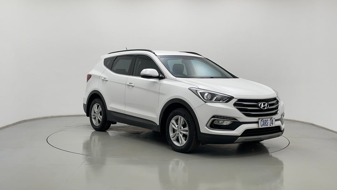 2016 Hyundai Santa Fe Active (4x4), Automatic, 94074 km, Right Front Diagonal (45- Degree) View