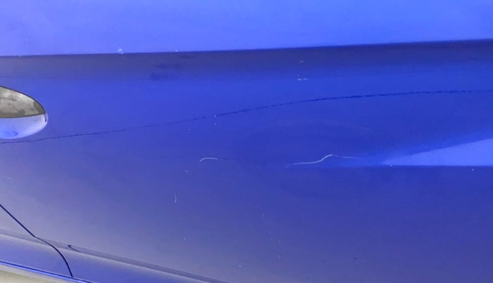 2017 Hyundai Eon ERA +, Petrol, Manual, 90,880 km, Driver-side door - Minor scratches