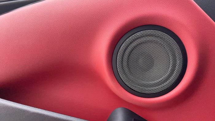 Toyota Supra-Speakers