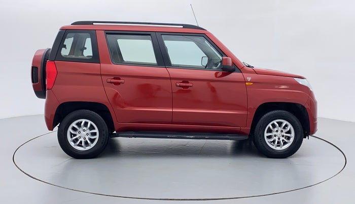 2015 Mahindra TUV300 T8, Diesel, Manual, 1,13,474 km, Right Side