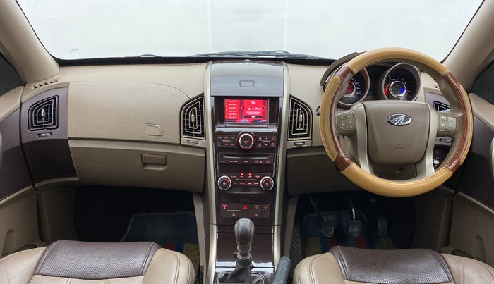 2013 Mahindra XUV500 W8, Diesel, Manual, 80,620 km, Dashboard