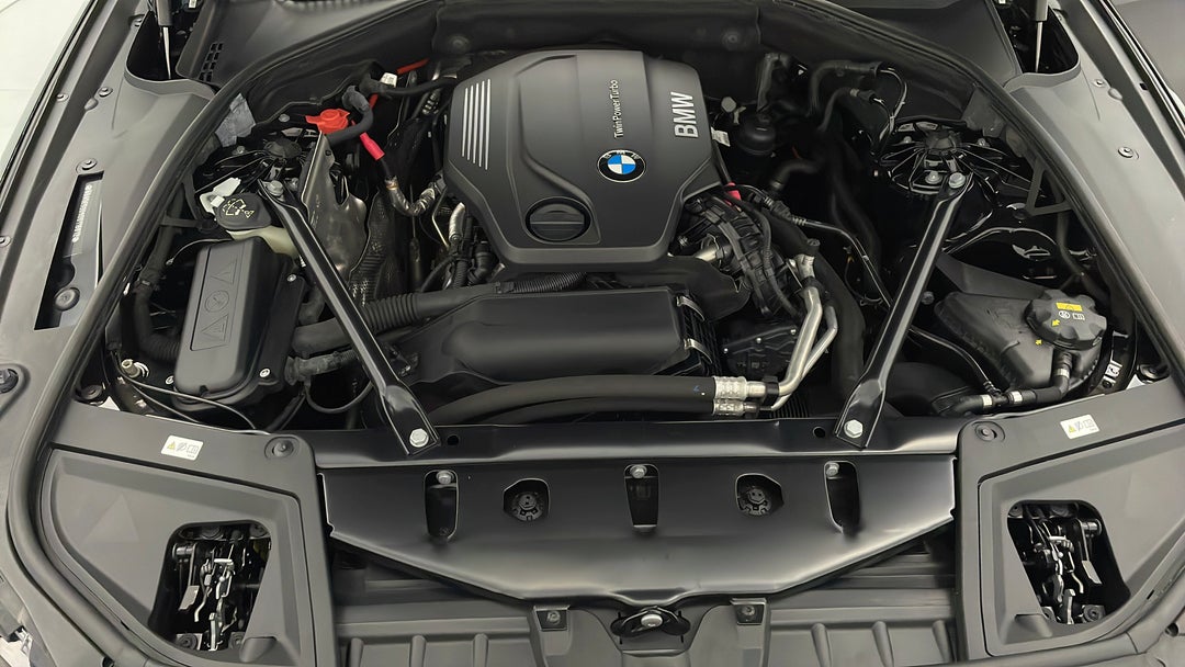 Open Bonnet (Engine)