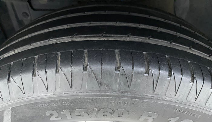 2016 Maruti Vitara Brezza ZDI PLUS, Diesel, Manual, 63,436 km, Left Front Tyre Tread