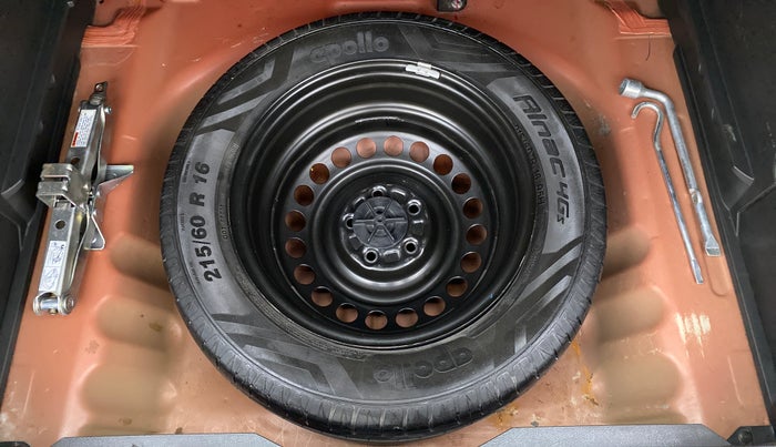 2016 Maruti Vitara Brezza ZDI PLUS, Diesel, Manual, 63,436 km, Spare Tyre