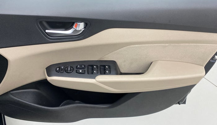 2021 Hyundai Verna SX PETROL MT, Petrol, Manual, 2,664 km, Driver Side Door Panels Control