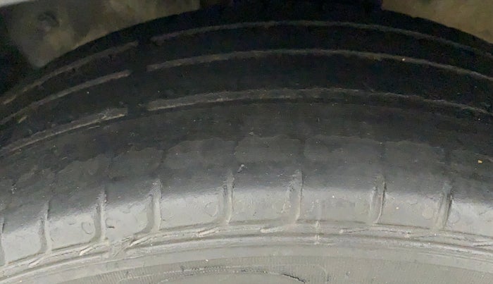 2018 Maruti IGNIS ZETA 1.2 AMT, Petrol, Automatic, 1,08,256 km, Left Front Tyre Tread