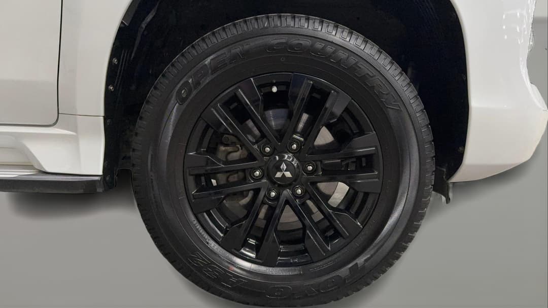 2022 Mitsubishi Pajero Sport Gsr (4WD) 7 Seat, Automatic, 108886 km, Right Front Wheel