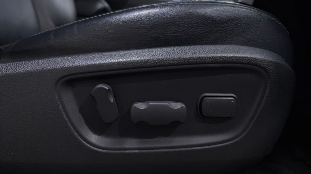 2022 Mitsubishi Pajero Sport Gsr (4WD) 7 Seat, Automatic, 108886 km, Drivers Side Adjustment Panel