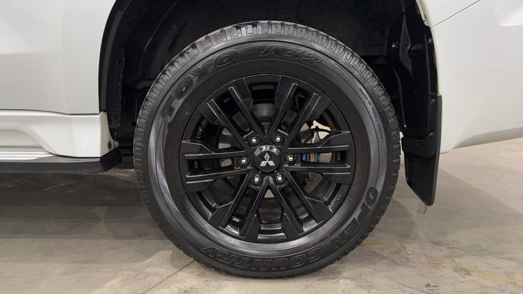 2022 Mitsubishi Pajero Sport Gsr (4WD) 7 Seat, Automatic, 108886 km, Left Rear Wheel