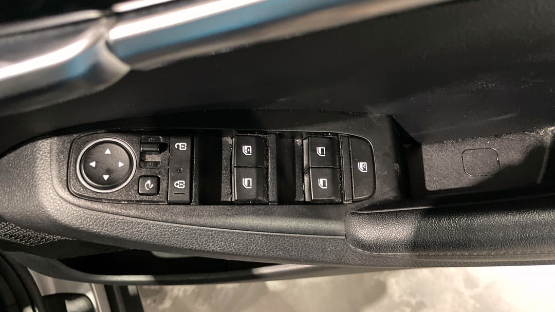 2020 Kia Seltos Sport+ (FWD), Automatic, 88940 km, Drivers Side Door Panel Controls
