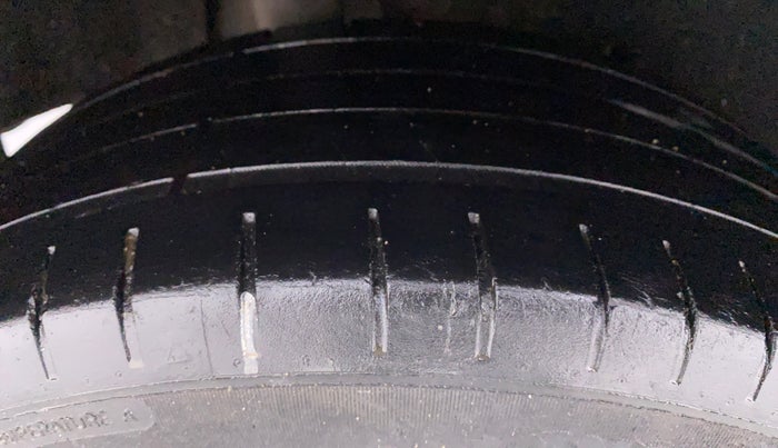 2019 Maruti Baleno ZETA 1.2 K12, Petrol, Manual, 85,471 km, Right Rear Tyre Tread
